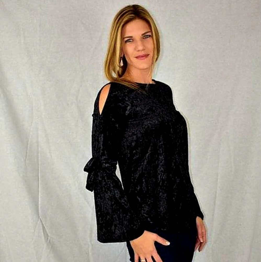 Crushed Velvet Peekaboo Top